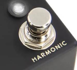 WALRUS AUDIO Silt Harmonic FuzzのHARMONICスイッチ