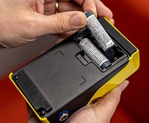 ZOOM MS-200D+は、単3アルカリ電池2本で、7時間の連続駆動が可能です。