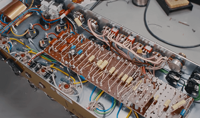 MARSHALL 1959 Modifiedの内部基盤①